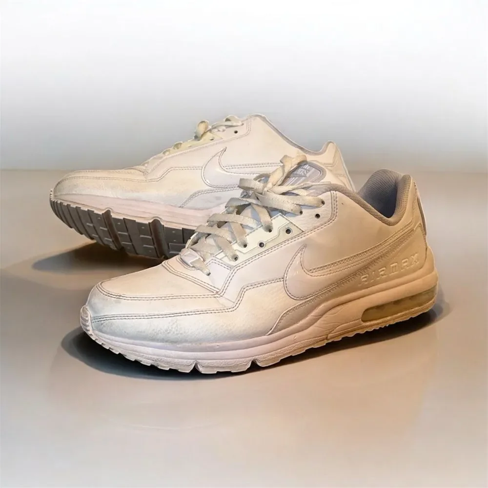 2024 Nike Air Max Mens Size 12 All White Athletic Running Shoes 687977-111